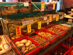 水产区-鲜入围煮花胶鸡海鲜火锅