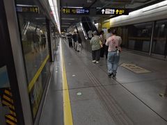 -陆家浜路(地铁站)