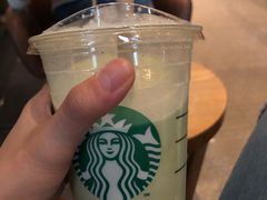 抹茶拿铁-星巴克(成都太古里二店)