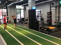 -Freedom Fitness私教健身俱乐部(徐虹北路店)