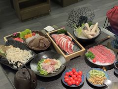 -湊湊火锅·茶憩(打浦桥日月光店)