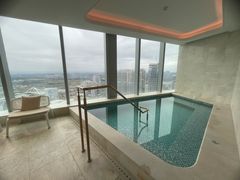 -成都华尔道夫酒店游泳池