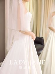 -Lady  Jane高端婚纱礼服馆