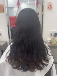 -LILI·HAIR SALON理理造型