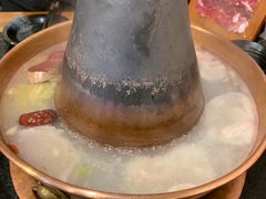 -小窝头炭火铜锅