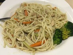 -佰搭果·广式茶餐厅(西华路店)