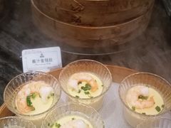 -雍容荟帝王蟹活龙虾展台自助(IFS黑金店)