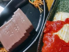 -老牌坊云南鱼豆花火锅(哈西万达店)