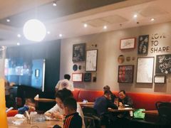 大堂-必胜客(欧亚卖场店)