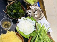 -乖嬢嬢重庆老火锅(南联店)