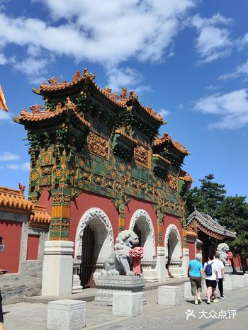 大大小小的寺院中法华寺并不是太出名，但还挺值得看的
