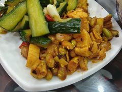 -牛一嘴·兰州牛肉面·大盘鸡(财富中心店)