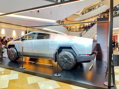 -TESLA 特斯拉(上海太古汇体验店)