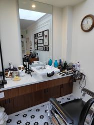 -理昂男士理发店 Barber shop
