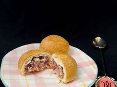 -昆明冠生园·鲜花饼·面包蛋糕(老街店)