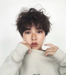 -BULB STUDIO 巴柏明星发型工作室