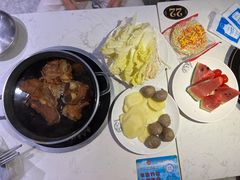 招牌酱猪骨头-运气牛自助酱大骨火锅(南京东路店)