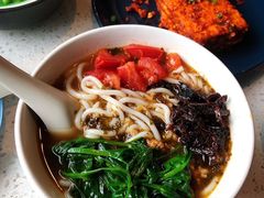 鸡油菌拌米线-半山腰·云南菜(侨福芳草地店)