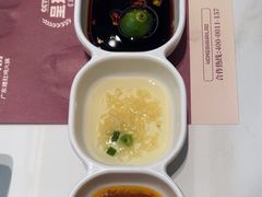 -洪氏嗨捞·广东猪肚鸡·椰子鸡火锅(西咸万象城店)