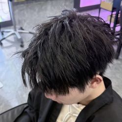 -藤野造型烫染·漂发