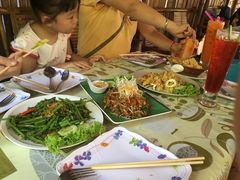 -Jungle Kitchen