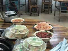 -周良天山牛杂城(天山路总店)
