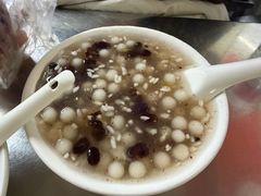 -芳婆糕团店(王府大街店)