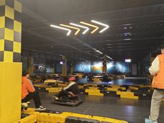 -极限PLAY运动娱乐新世界·团建派对潮玩休闲馆·室内蹦极高空游乐园