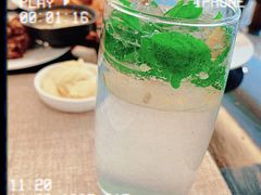 -东方红海鲜百汇(国际大厦店)