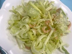 -崴海渔村(虹梅路店)