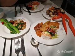 -领鲜活海鲜榴莲自助火锅(东门店)