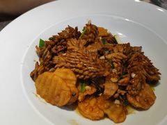 -闫府私房菜·老字号(恒隆店)