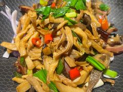 -南山翁新概念川菜(红山常发广场店)