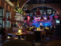 -FOUR PLAY BAR