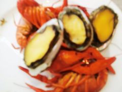 -东方红海鲜百汇(国际大厦店)