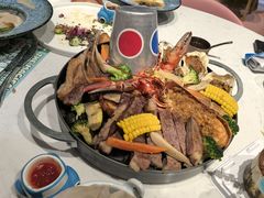 -水桶王国主题餐厅·聚会·生日派对·亲子活动·家庭套餐(亚龙湾希尔顿店)