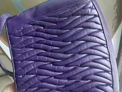 -京伟修鞋洗鞋奢侈品皮具护理店