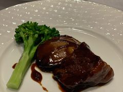 文火澳洲小牛肉配五头鲜鲍-Yan Ting 宴庭中餐厅(上海静安瑞吉酒店)