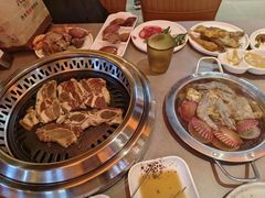 -黑金·寻焰自助百汇·烤肉·火锅(中街店)
