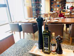 大堂-非常时髦餐厅VUE Restaurant(外滩茂悦大酒店)