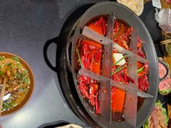 -渝大狮毛肚老火锅(解放碑店)