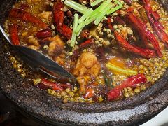 石锅生烹牛蛙-相遇·川湘融合菜(金坛吾悦广场店)