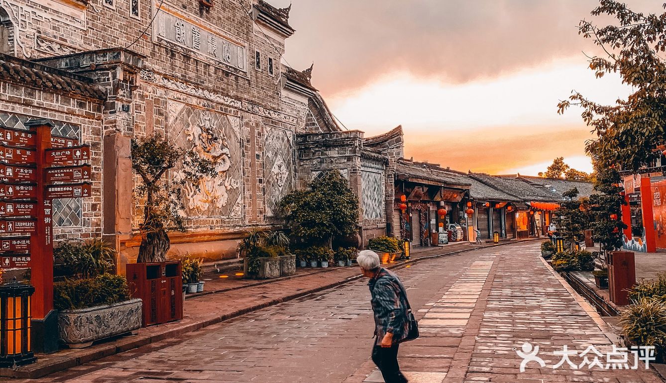成都⛩｜一样的洛带古镇，不一样的风景🌈