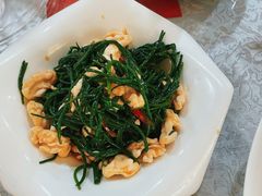 -汗腾格里·风味餐厅(新疆驻京办店)