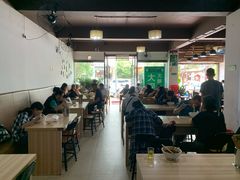 大堂-金实大酥牛肉面