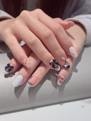 -丽心自助美甲美睫