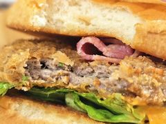 安格斯牛肉芝士堡-魏家凉皮(大雁塔南广场餐厅)