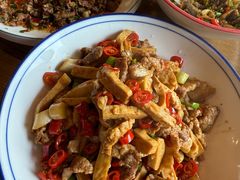 -小洞天柴火土菜馆