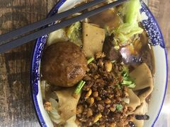 -孙浩特色牛杂面板面(华捷道店)