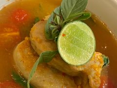 -Chom Cafe and Restaurant
